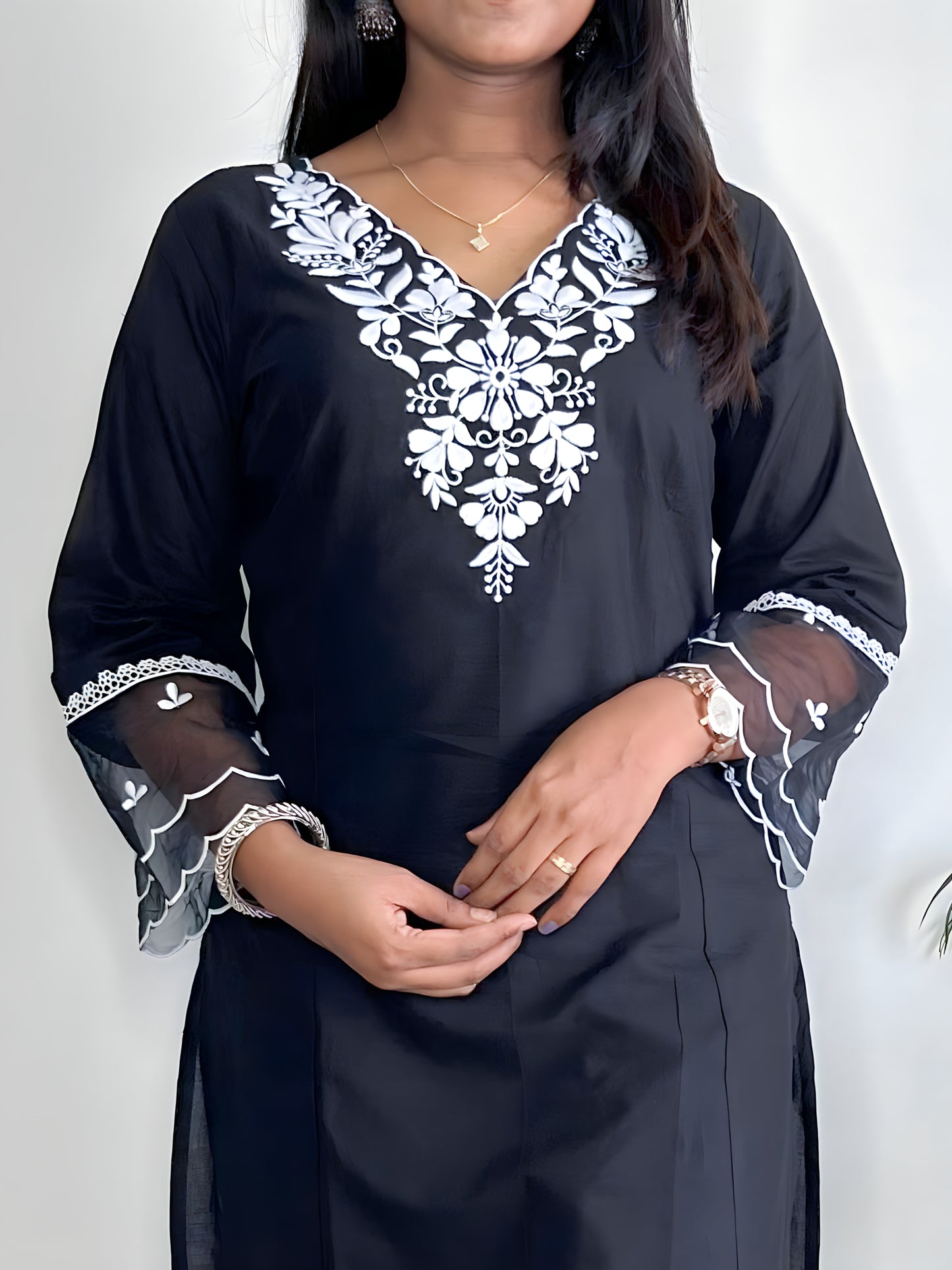 Floral Embroidery Kurta Set