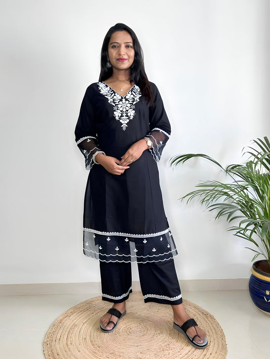 Floral Embroidery Kurta Set