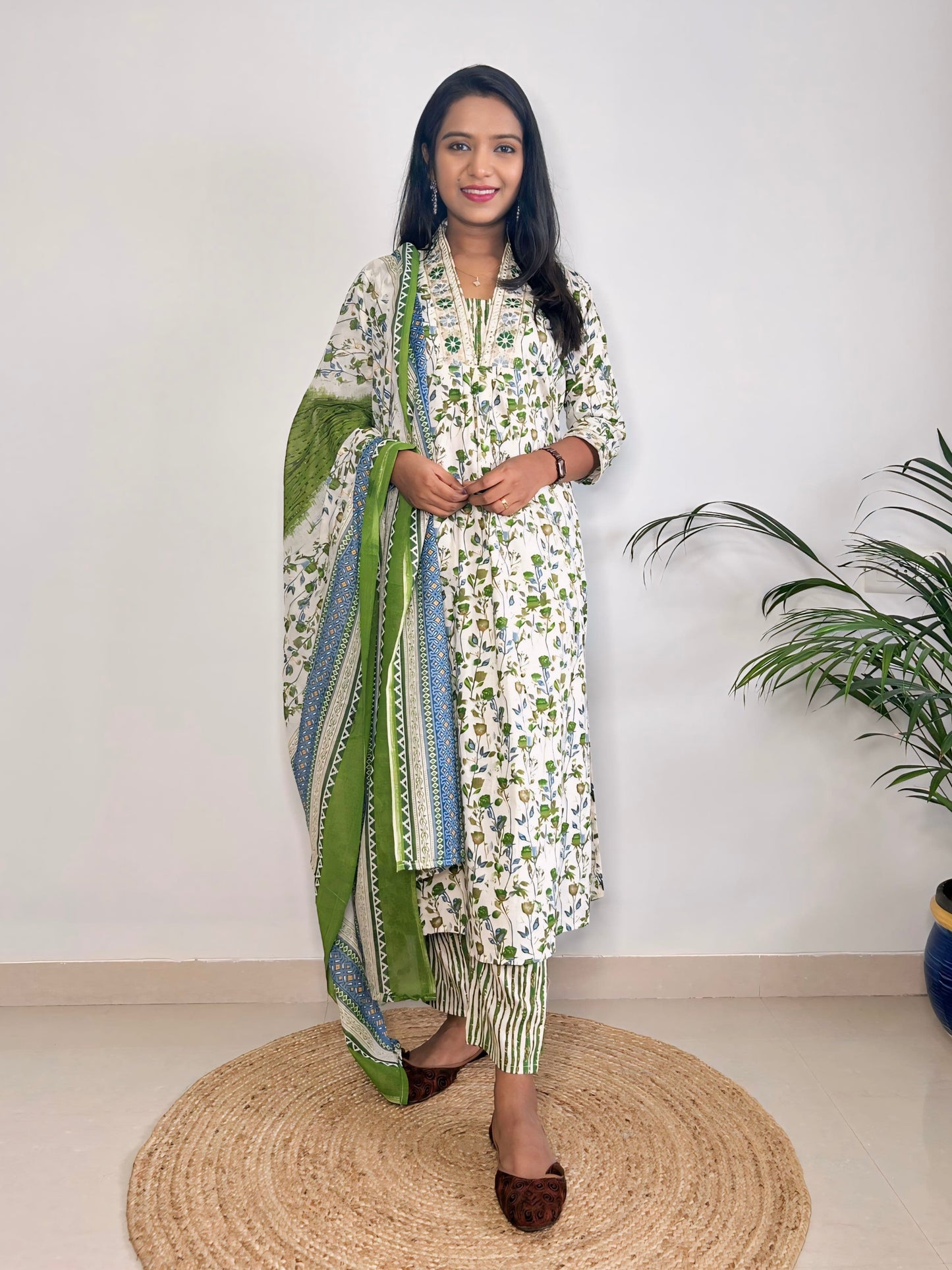 Flared Kurta with Pant an Dupatta